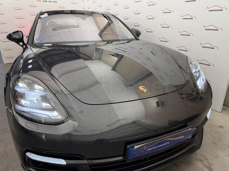 Begagnad Porsche Panamera 4 Executive 462 HK (339 kW) 2017 Grå Sedan