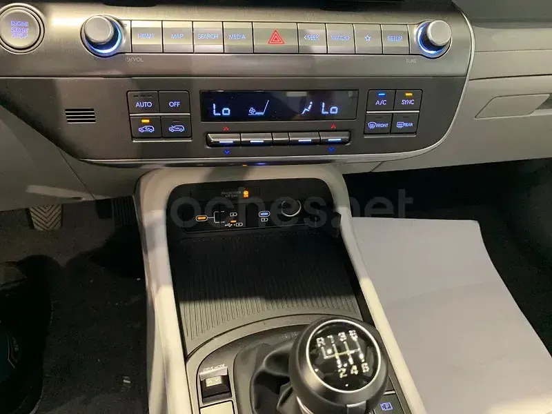 Usado Hyundai Kona 120 CV (88 kW) 2024 Granate SUV