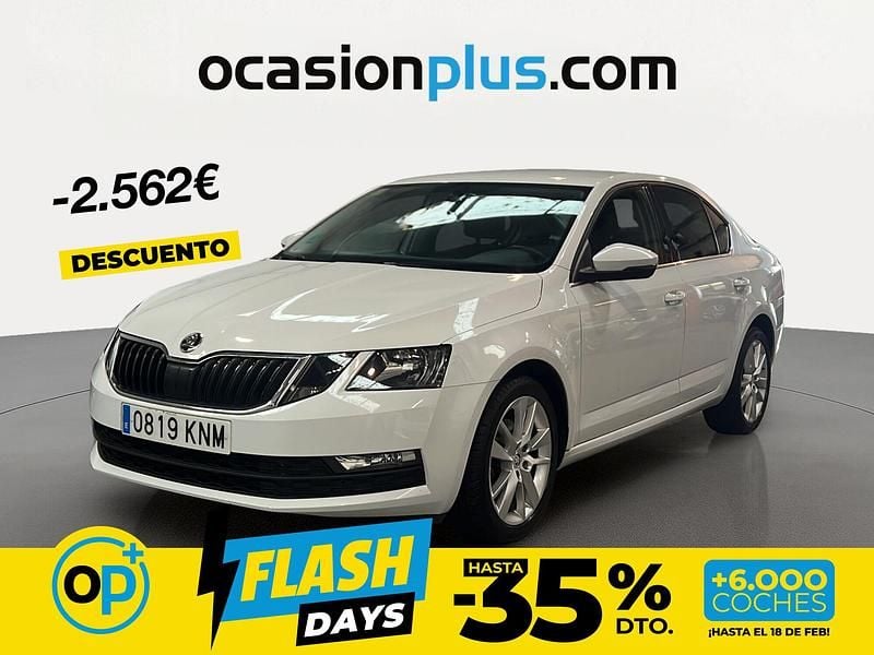 Usado Skoda Octavia 150 CV (110 kW) 2018 Blanco Berlina