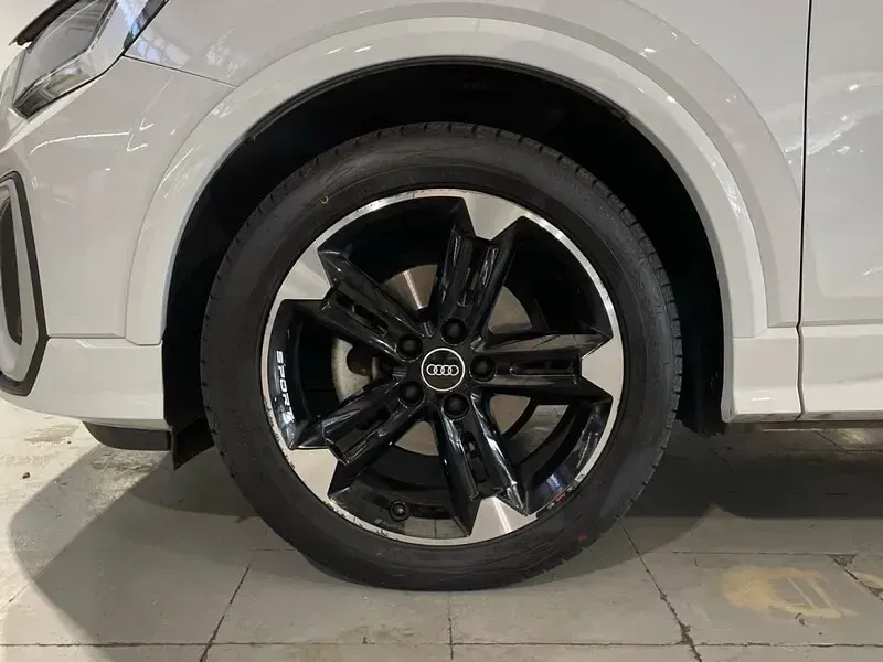 Usado Audi Q2 S-Line 150 CV (110 kW) 2021 Blanco SUV