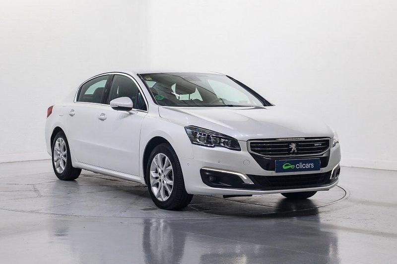 Usado Peugeot 508 Allure 120 CV (88 kW) 2016 Blanco Berlina