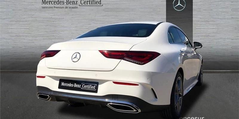 Usado Mercedes CLA200 150 CV (110 kW) 2022 Blanco Berlina