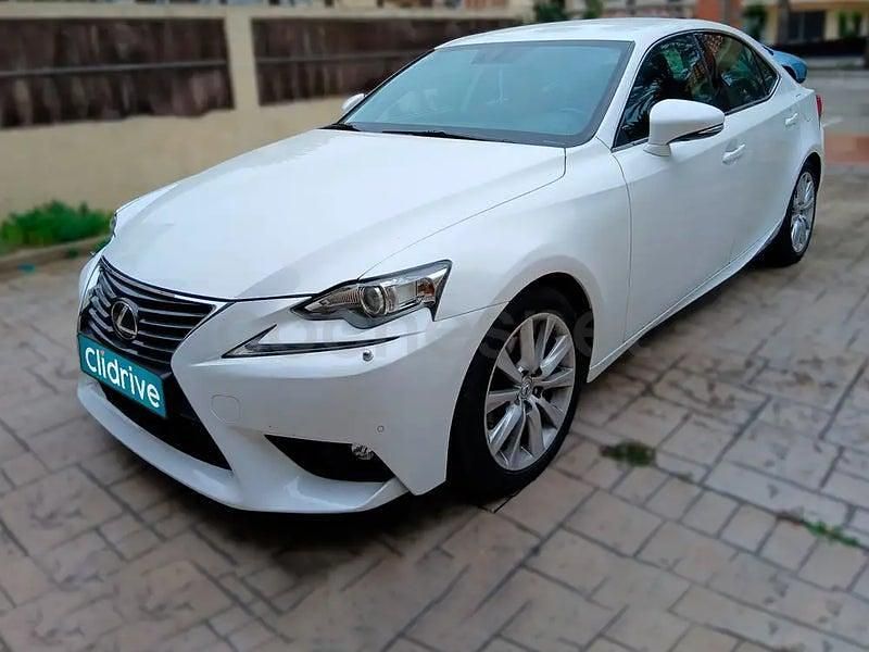 Usado Lexus IS300h Executive Line 223 CV (164 kW) 2015 Blanco Berlina