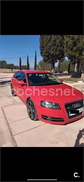 Usado Audi A3 Ambition 140 CV (102 kW) 2012 Rojo Utilitario
