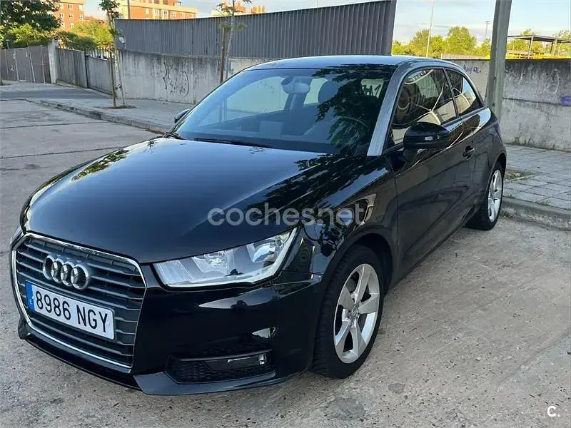 Usado Audi A1 Design 125 CV (91 kW) 2017 Negro Utilitario