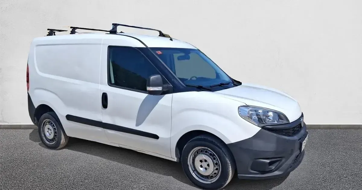 Usado Fiat Doblò Easy 95 CV (69 kW) 2017 Monovolumen