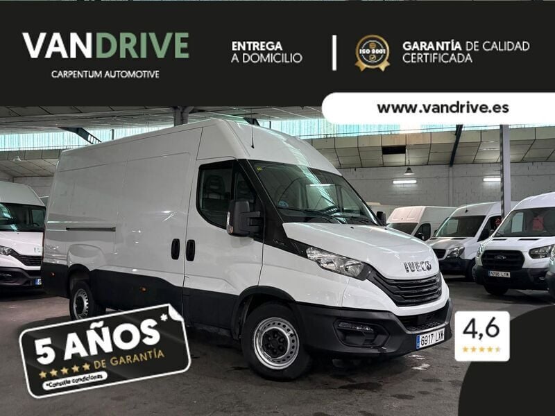 Blanco Usado 2022 Iveco Daily Berlina | 20.900 € (Precio justo) - Imagen 1/4