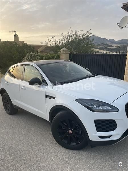 Usado Jaguar E-Pace R-Dynamic 150 CV (110 kW) 2019 Blanco SUV