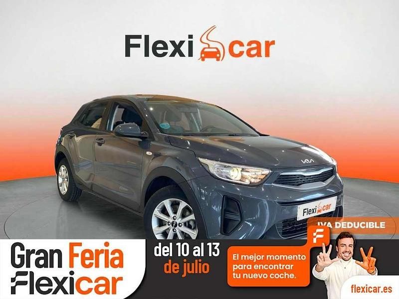 Gris Usado 2022 Kia Stonic SUV | 12.590 € (Precio justo) - Imagen 1/4