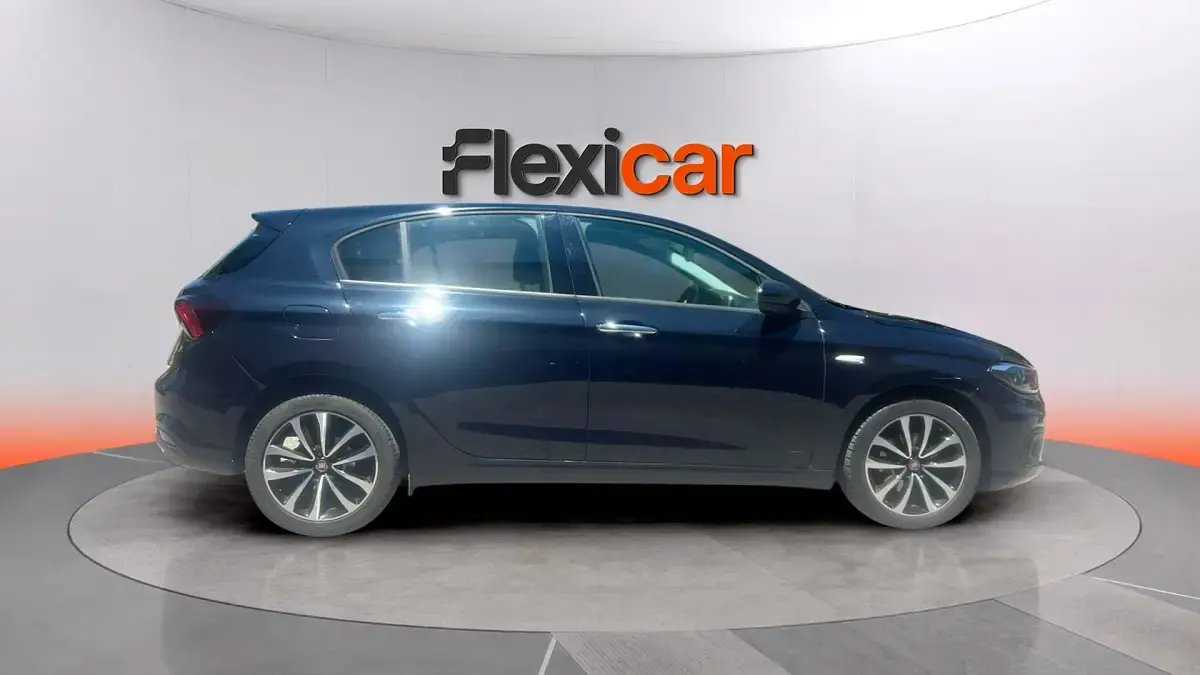 Usado Fiat Tipo Lounge 95 CV (69 kW) 2019 Negro Berlina