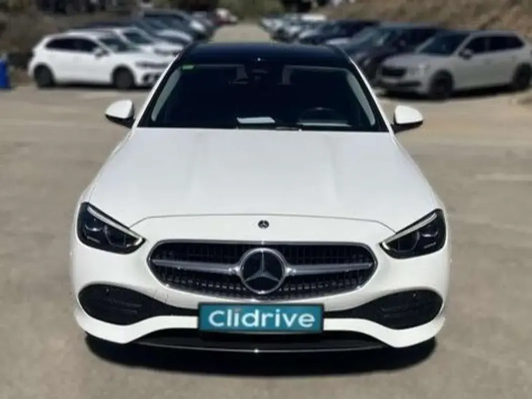 Usado Mercedes C200 163 CV (119 kW) 2022 Blanco Familiar