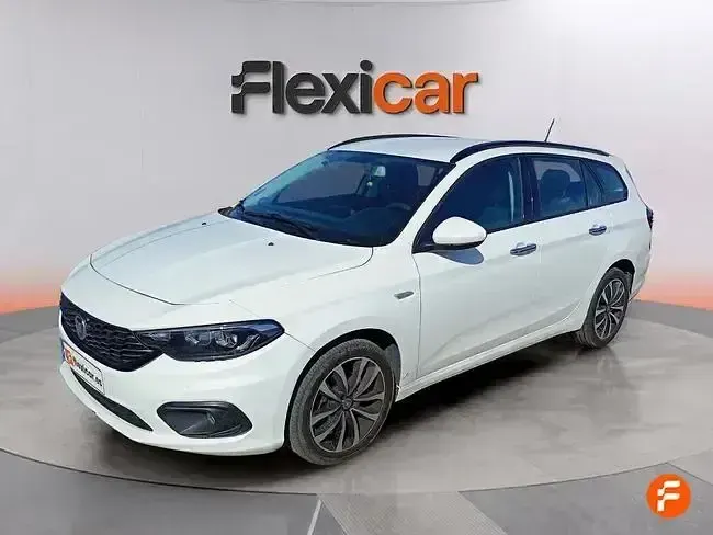 Usado Fiat Tipo Pop 120 CV (88 kW) 2018 Blanco Berlina