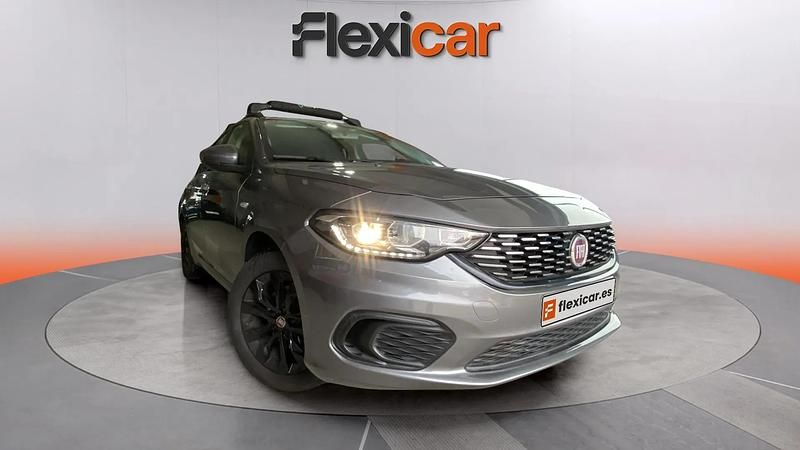 Usado Fiat Tipo Mirror 95 HP (69 kW) 2019 Cinzento Carrinha