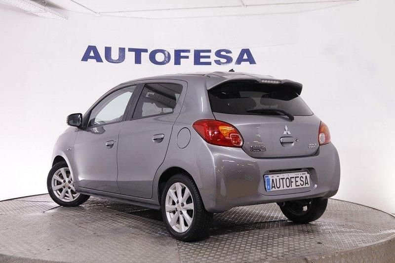 Usado Mitsubishi Space Star Motion 80 CV (58 kW) 2015 Plata SUV