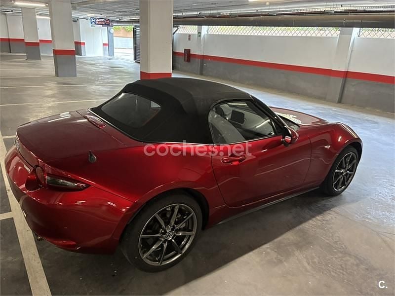 Rojo Usado 2023 Mazda MX5 Descapotable | 28.900 € (Buen precio) - Imagen 1/4