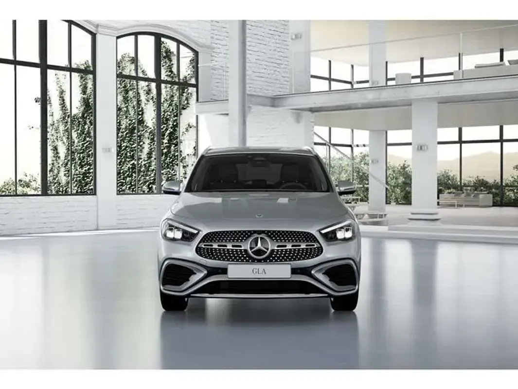 Usado Mercedes GLA200 150 CV (110 kW) 2023 Gris SUV