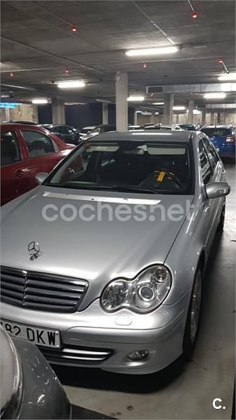 Usado Mercedes C220 Sport Edition 150 CV (110 kW) 2005 Gris / plata Berlina