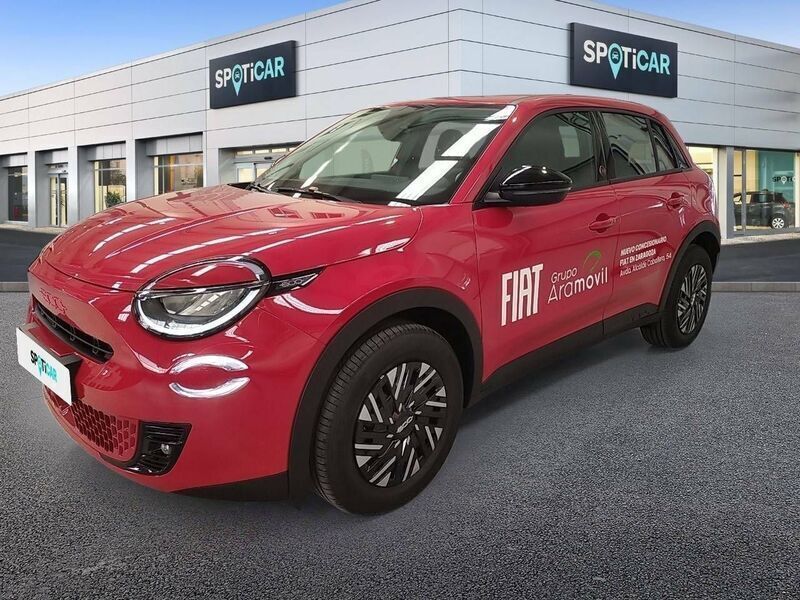 Usado Fiat 600E Red 114 kW (156 CV) 2024 Rojo