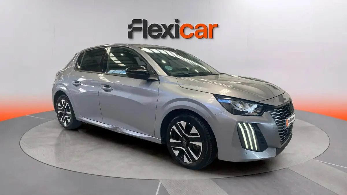 Usado Peugeot 208 Allure 101 CV (74 kW) 2025 Utilitario