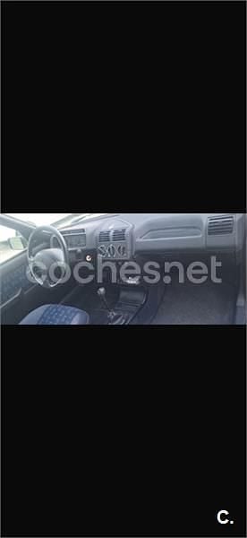 Usado Peugeot 205 60 CV (44 kW) 1997 Azul Utilitario