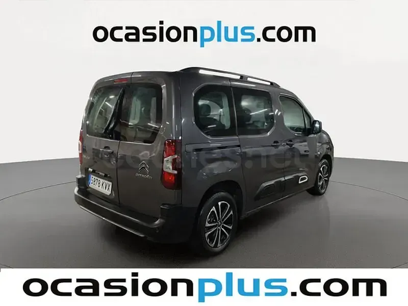 Usado Citroën Berlingo Feel 110 CV (80 kW) 2019 Gris / plata Monovolumen