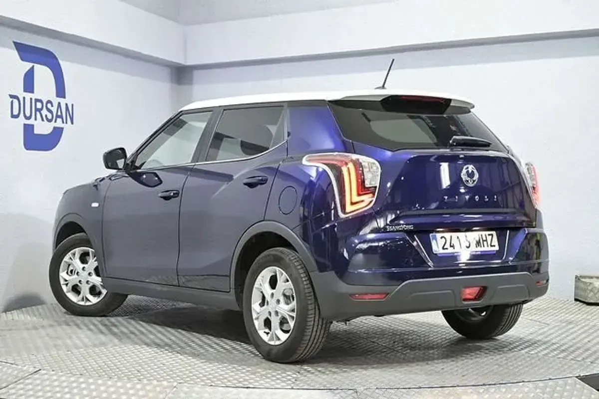 Usado SsangYong Tivoli 128 CV (94 kW) 2023 Azul SUV