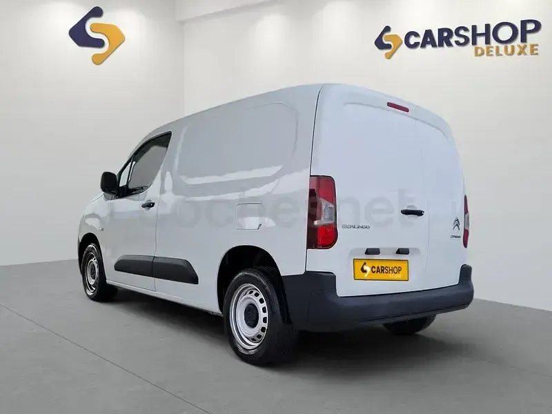 Usado Citroën Berlingo Live 102 CV (75 kW) 2022 Blanco Monovolumen