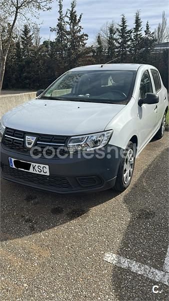 Usado Dacia Sandero Lauréate 73 CV (53 kW) 2018 Blanco Berlina