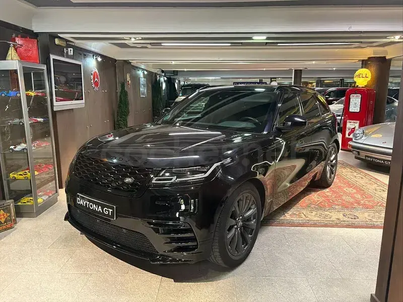 Usado Land Rover Range Rover Velar R-Dynamic 300 CV (220 kW) 2017 Negro SUV