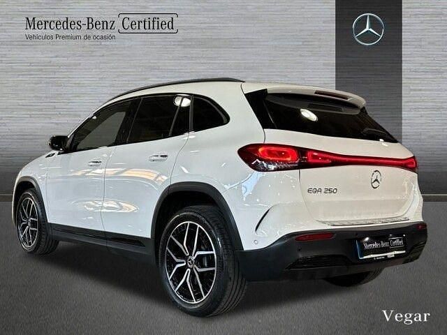 Usado Mercedes EQA250 AMG line 139 kW (190 CV) 2022 Blanco polar SUV