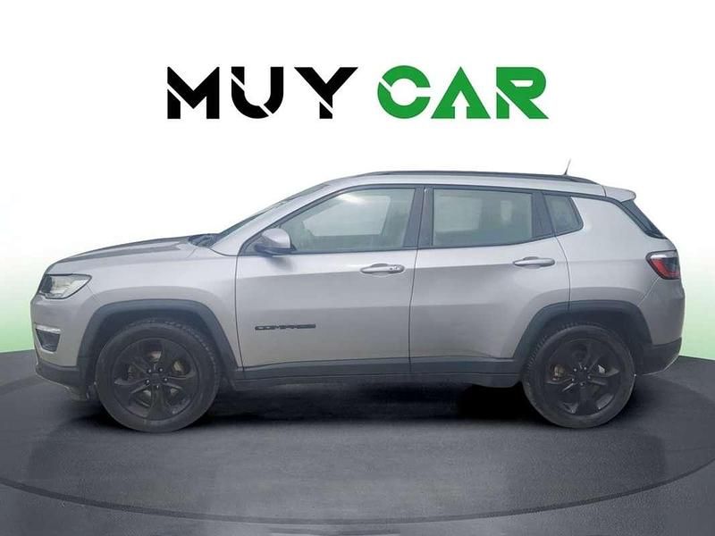 Usado Jeep Compass Sport 140 CV (102 kW) 2019 Gris SUV