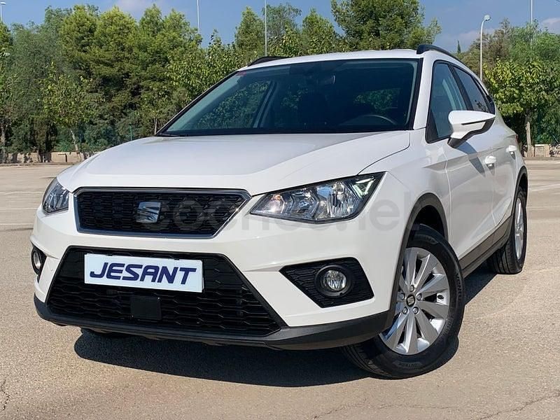 Usado Seat Arona Reference 95 CV (69 kW) 2019 Blanco SUV
