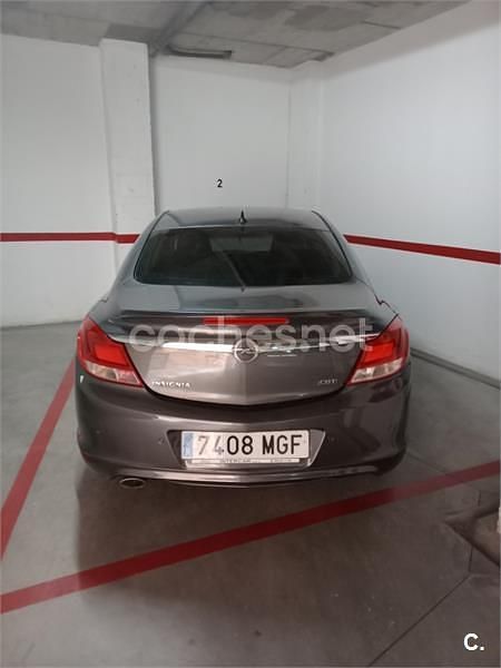 Usado Opel Insignia Edition 130 CV (95 kW) 2009 Gris / plata Berlina