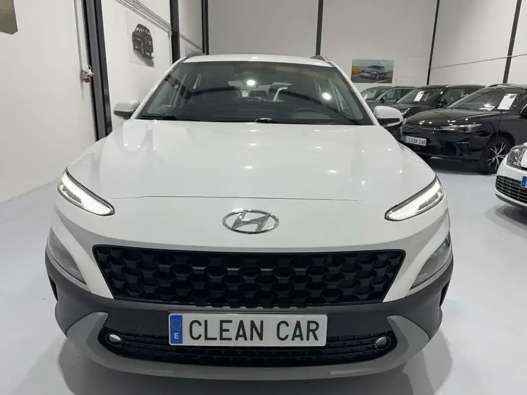 Usado Hyundai Kona 120 CV (88 kW) 2022 Blanco SUV