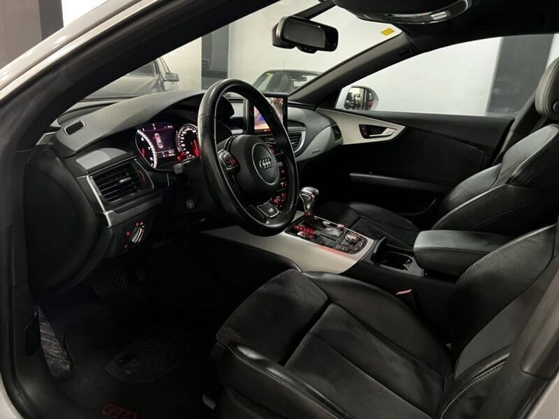 Usado Audi A7 Ambiente 299 CV (219 kW) 2011 Gris Utilitario
