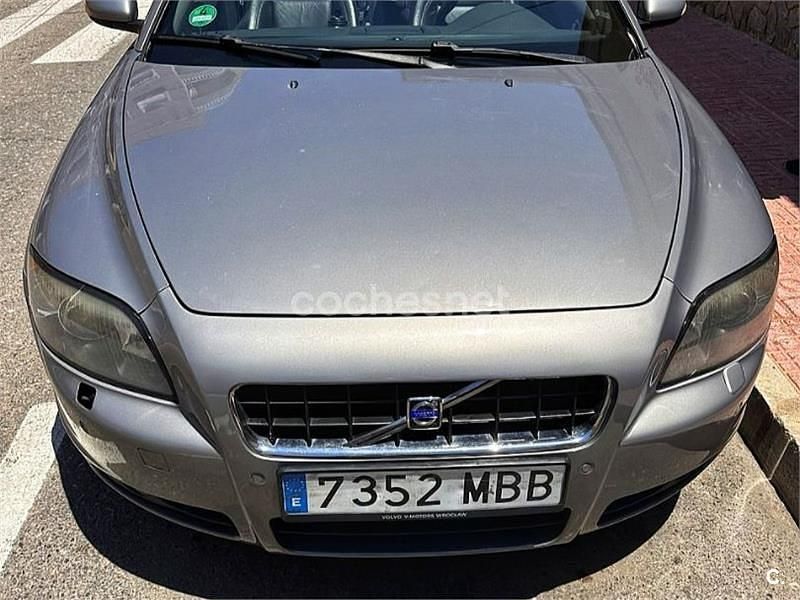 Usado Volvo C70 Summum 180 CV (132 kW) 2007 Gris / plata Descapotable