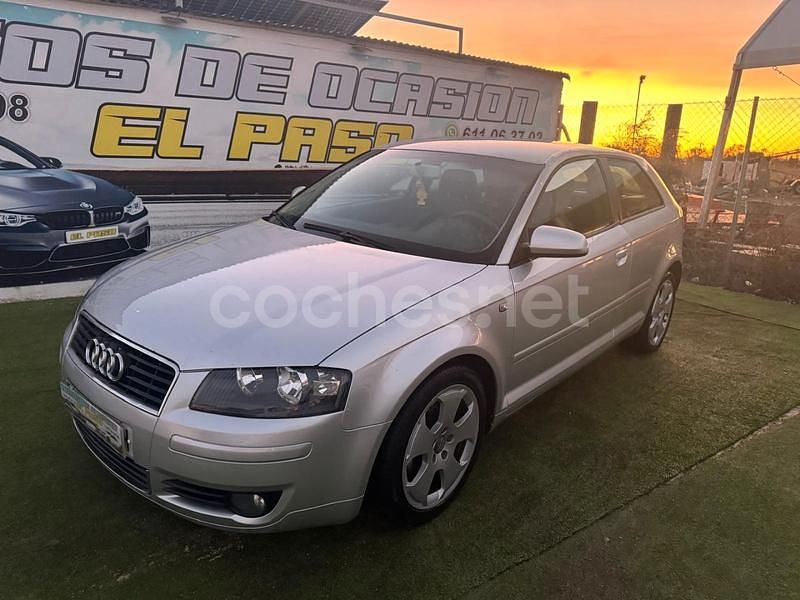 Gris / plata Usado 2004 Audi A3 Ambition Berlina | 2999 € (Buen precio) - Imagen 1/4