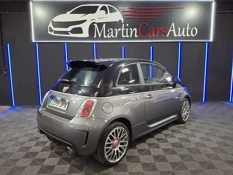 Usado Abarth 500 140 CV (102 kW) 2016 Gris / plata Berlina