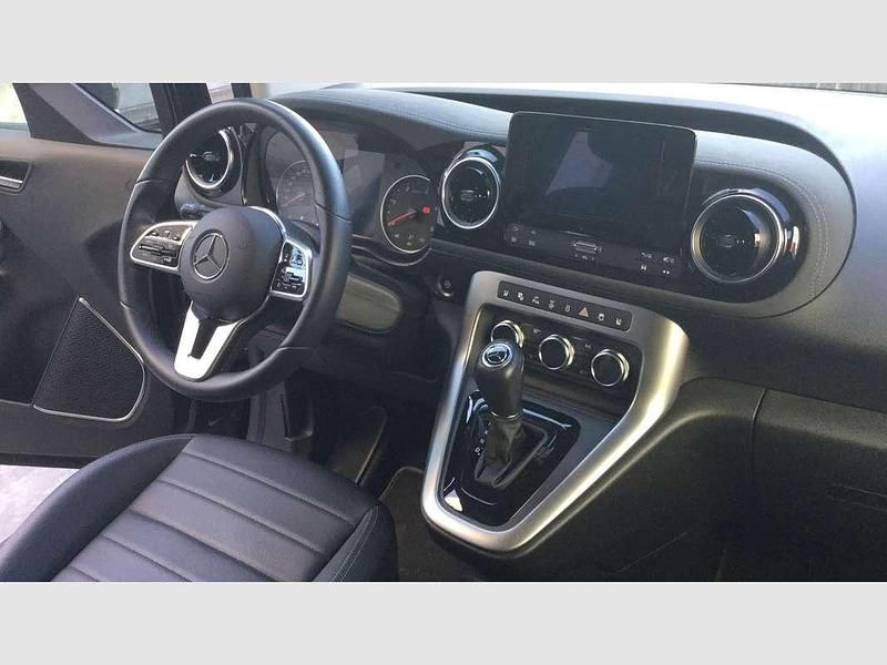 Usado Mercedes 180 116 CV (85 kW) 2024 Berlina