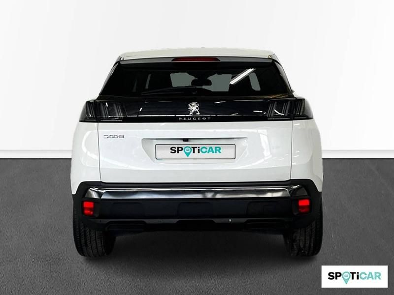 Usado Peugeot 3008 Allure 136 CV (100 kW) 2024 Blanco SUV