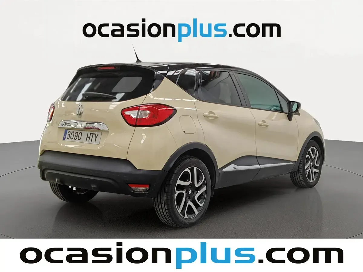 Usado Renault Captur Zen 120 CV (88 kW) 2013 Beige SUV