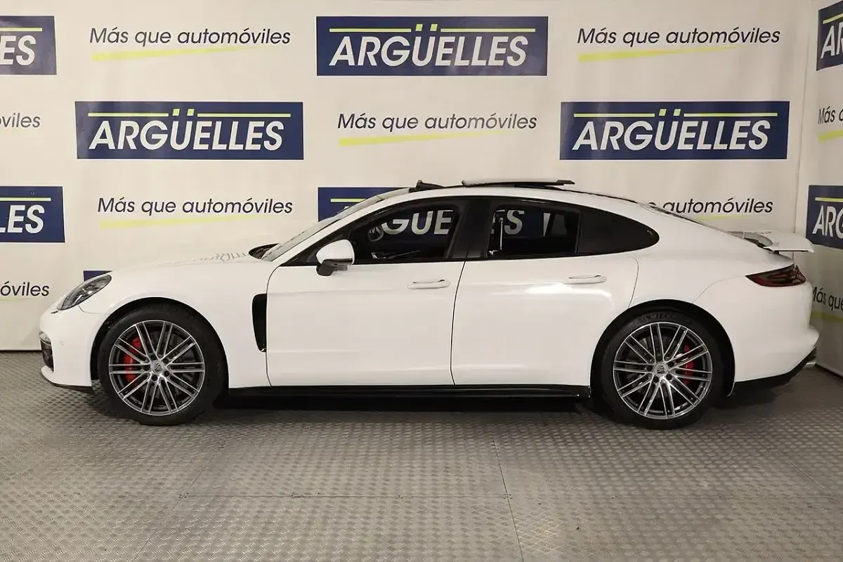 Usado Porsche Panamera Turbo 550 CV (404 kW) 2017 Blanco Berlina