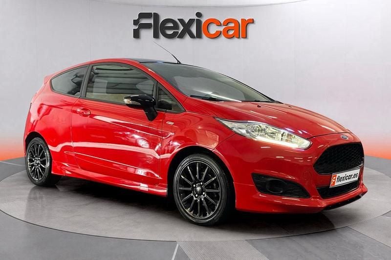 Rojo Usado 2016 Ford Fiesta Trend Utilitario | 10.190 € (Precio justo) - Imagen 1/4