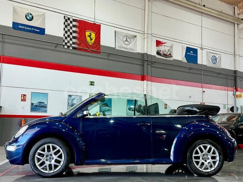 Usado VW New Beetle Cabriolet 100 CV (73 kW) 2004 Azul Descapotable