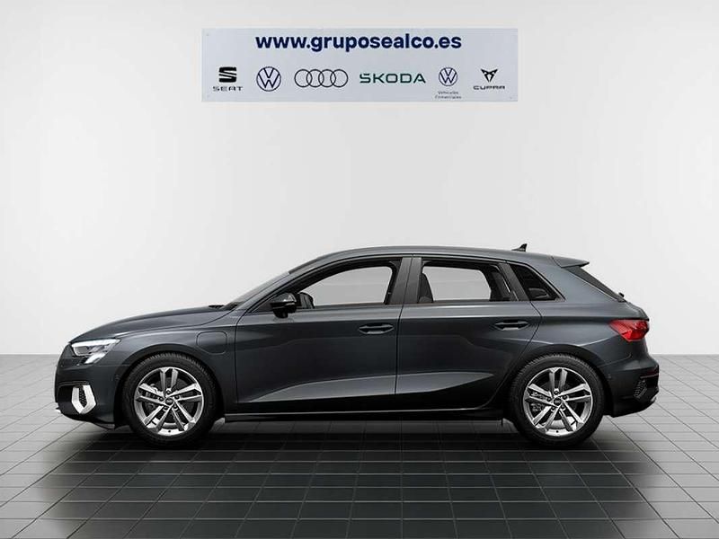 Usado Audi A3 Sportback e-tron Advanced 204 CV (150 kW) 2022 Gris Utilitario