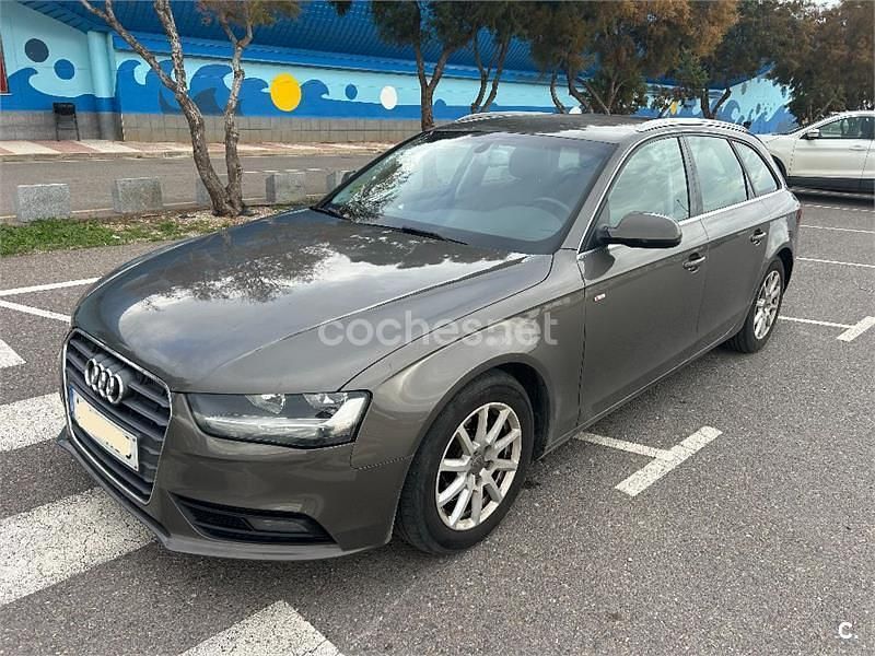 Usado Audi A4 136 CV (100 kW) 2013 Beige Familiar