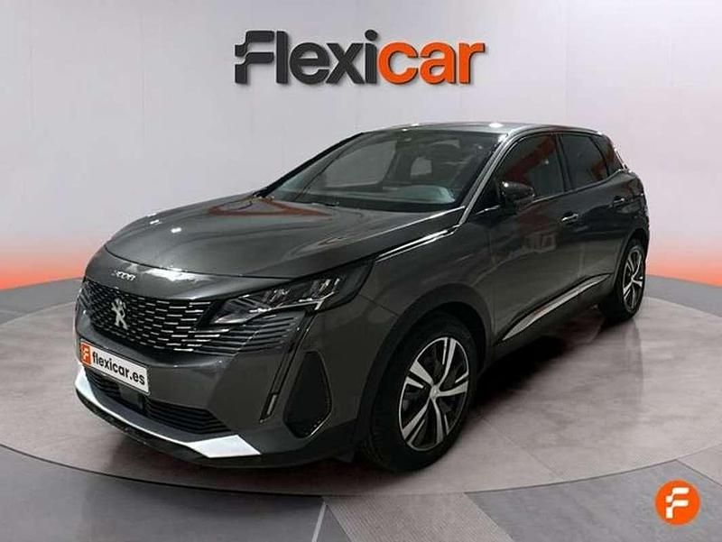 Usado Peugeot 3008 Allure 131 CV (96 kW) 2023 Gris SUV