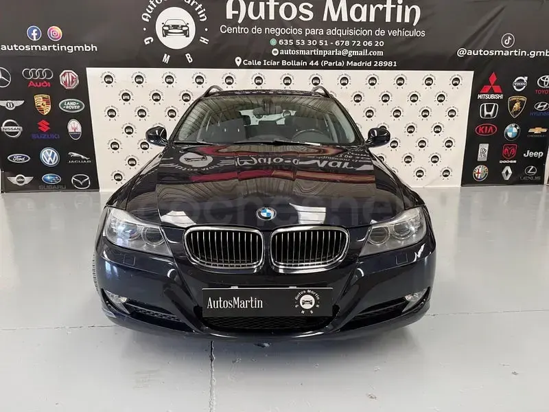Usado BMW 325 218 CV (160 kW) 2010 Azul Familiar