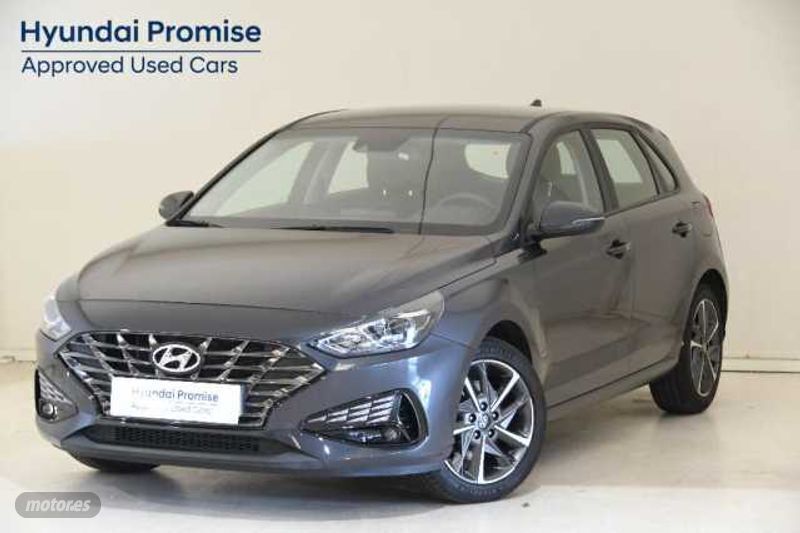 Dark night Usado 2024 Hyundai i30 | 18.990 € (Precio justo) - Imagen 1/4