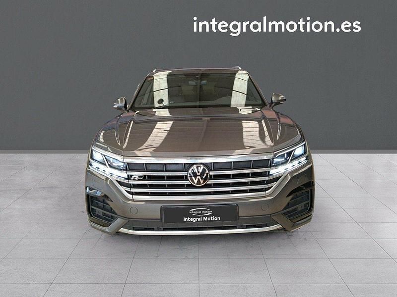 Usado VW Touareg R-line 231 CV (169 kW) 2021 Gris SUV